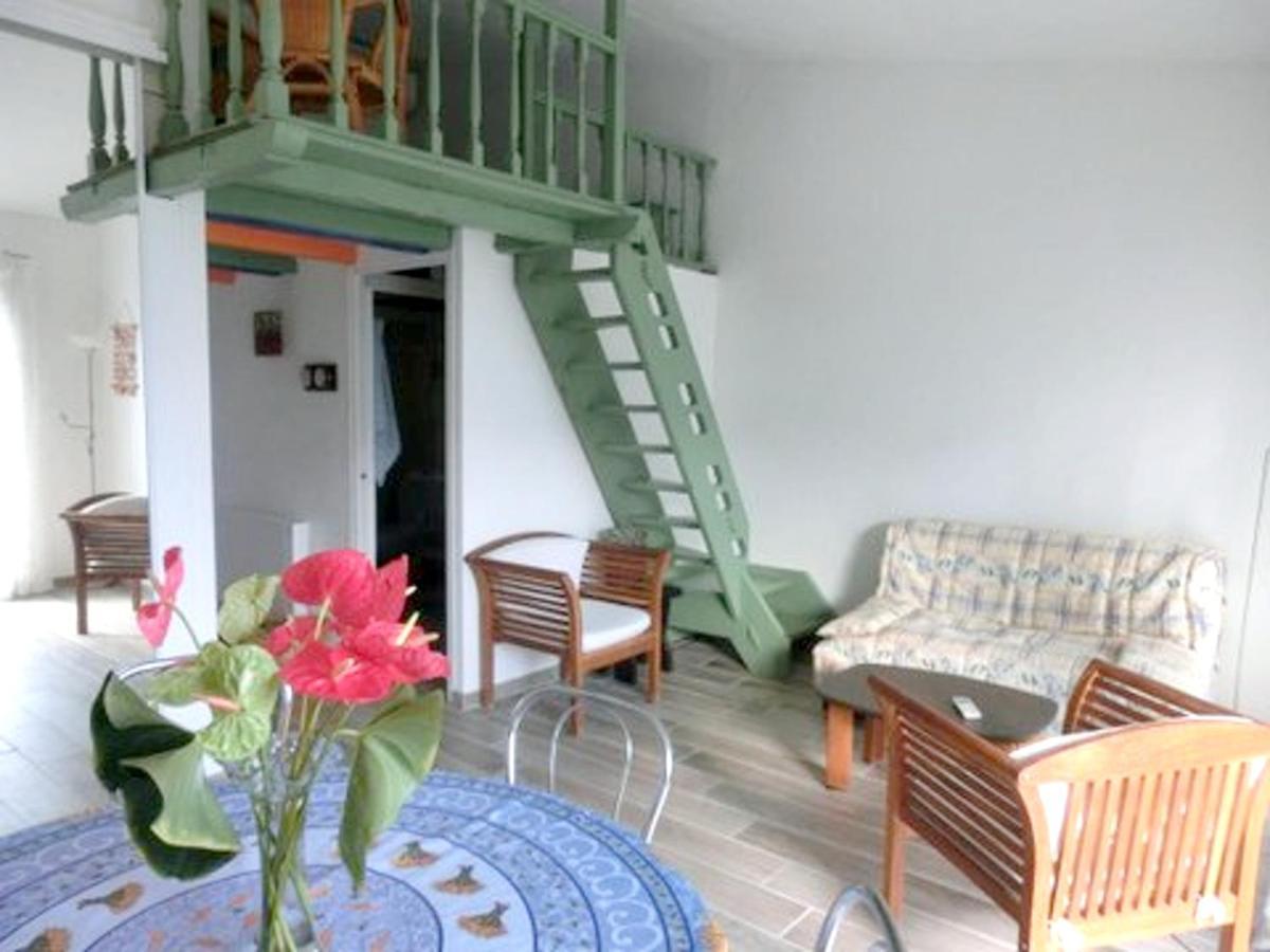 Studio A Theoule Sur Mer A 400 M De La Plage Avec Vue Sur La Mer Terrasse Amenagee Et Wifi Lägenhet Exteriör bild